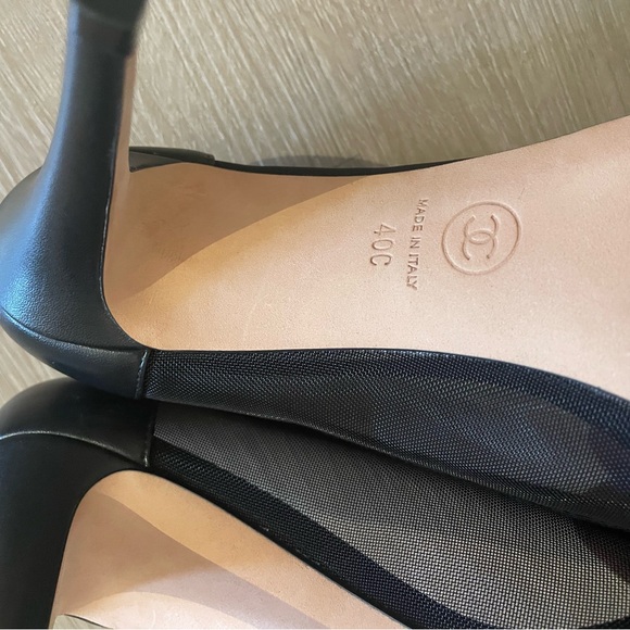 NIB Chanel heel black mesh and leathered cap toe 40c - Picture 7 of 7